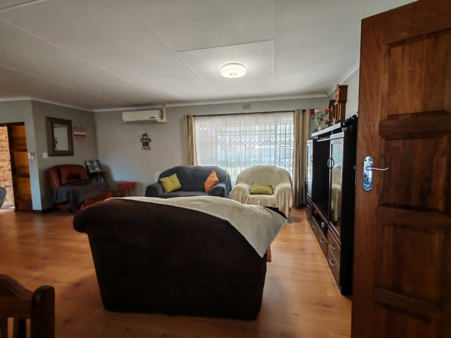 3 Bedroom Property for Sale in Vaalpark Free State